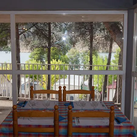 Campsite Riba-roja 3*